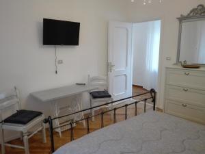 IL SOLE Villino centro storico, giardino, free parking, free Wi-Fi