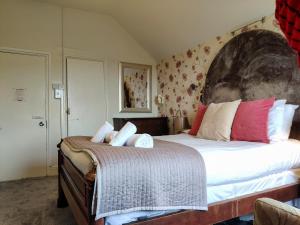Standard Double Room room in OYO Wentworth House Hotel