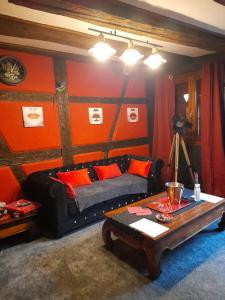 Appartements LOVE ROOM Le rouge et noir : photos des chambres