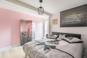 Appartements Superbe appartement avec parking gratuit : photos des chambres