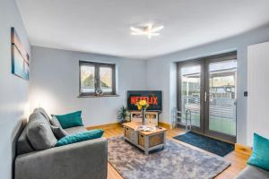 Isabels wing! A stunning 2 bedroom Property