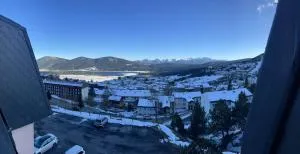 Studio avec loggia Les Angles - Superbe vue sur Lac et Montagnes - Les Angles