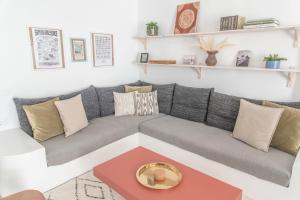 Sandy Bay Home with roof terrace and sea views