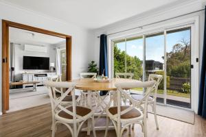 Seaview Cottage and pool - Wifi and Linen included