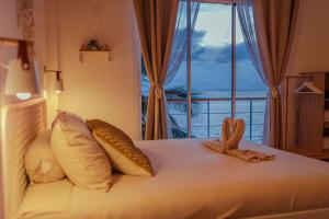 Sunset Lover Beach Residence