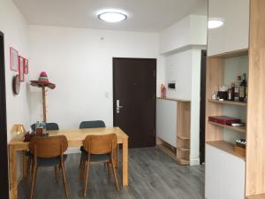 Modern 1 bedroom apartment - C House