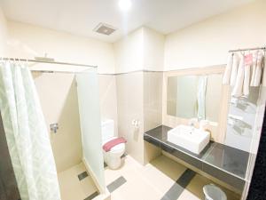 Transformer Center Hotel