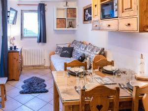Appartement cosy, 4 pers, Val Thorens, skis aux pieds, balcon, cuisine équipée - FR-1-637-51