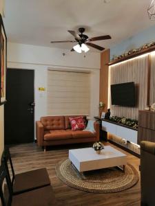 Baguio Bristle Ridge 2BR Condo with balcony & wifi
