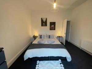 Urban 3 Bedroom Home in Kings Heath-Great Location