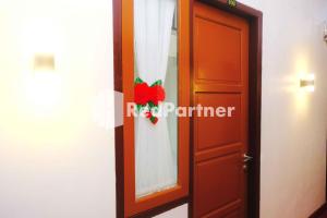 Guest House Bibong Makassar Mitra RedDoorz
