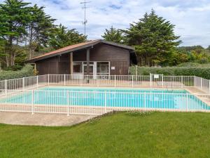 Villa Mitoyenne avec Jardin, Proche Plage à Seignosse, Piscine, Parking Privé et Wifi - FR-1-239-421