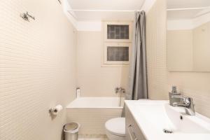 Bang in Kolonaki by Athenian Homes