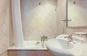 Chloe Lux Apartment with 2 bdrms Ensuite Netflix lux accommodation