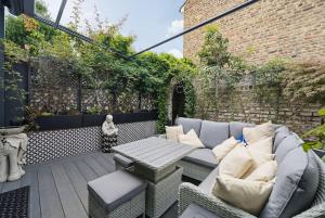 Unique Chic Two Bed House Richmond