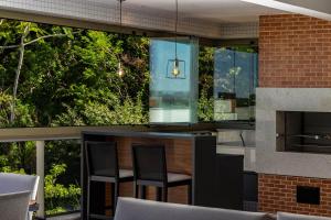 Punta Blu 101-8 – Apartamento de alto padrão em Condomínio Exclusivo, Quadra poliesportiva - Piscina - Portaria 24h.