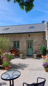 Holiday Home room in Wesley House Holidays - Quirky Cottage in 4 private acres