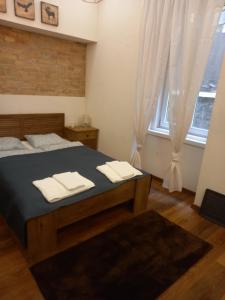 Liszt Ferenc square Studio apartment MID TERM