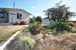 兰夫利假日公园及汽车旅馆  - Oturehua