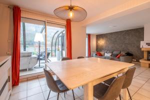 Maisons de vacances Spacious house with furnished terrace garage near the Lake : photos des chambres