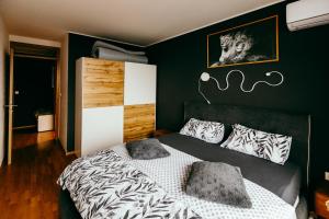 HERMES APARTMENT & 2 free garage secured parkings