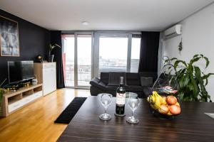 HERMES APARTMENT & 2 free garage secured parkings