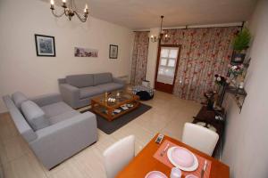 ΔΙΑΜΕΡΙΣΜΑ ΜΕ κηπο στο ΚΕΝΤΡΟ