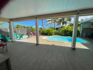 MAGNIFIQUE VILLA AVEC PISCINE ET JARDIN - La Ramée