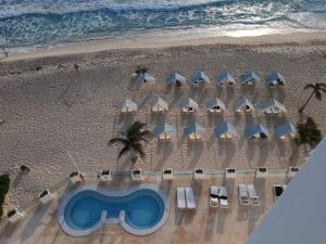 Hermoso estudio frente al mar, balcon, gym 3504