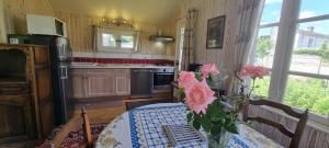 Maisons de vacances Chalet au calme en foret : photos des chambres