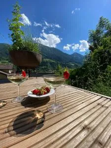 Happy Amadei - 蓬高地区施瓦察赫