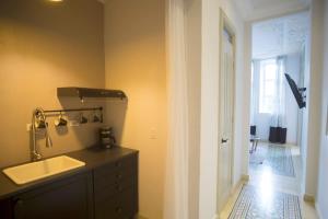 AmazINN Places Rooftop and Jacuzzi IV