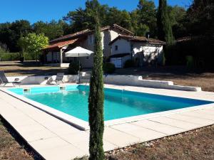 Maisons de vacances Beautiful holiday home in Verteillac with pool : photos des chambres