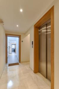 Dom. Rep. Exclusive 2 bed Apt. Evaristo Morales