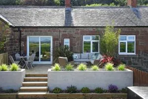 Bellshill Cottage - Lucker