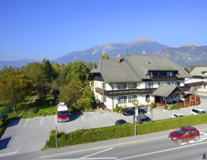 3 hvězdičkový penzion Guesthouse Leski Dvor Lesce Slovinsko