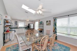 Key West Villa 3 min to #1 Beach • Pool • BBQ