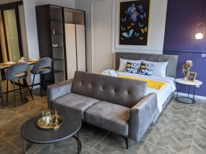 Scarletz Suites KLCC by KLIQ