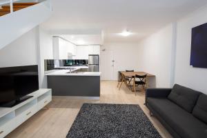 Poplar 403 Self-Catering