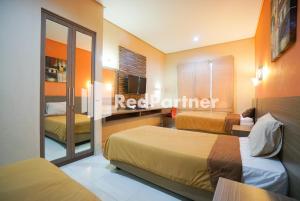 Tirta Mansion Lippo Karawaci Mitra RedDoorz