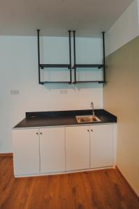 SUMMER SUITES APARTMENT-The Summer Shopping Mall