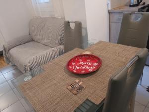 Lovely apartment next to Syggrou Fix metro station