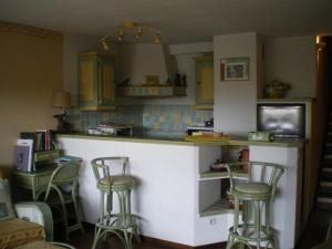 Appartements Bel appartement climatise avec garage au Lavandou - FR-1-308-13 : photos des chambres