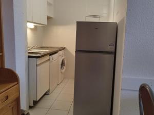 T2 lumineux 6 pers au pied des pistes avec WIFI, balcon, casier à skis, à 5 min des commerces et loisirs - FR-1-262-79