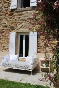 Villas Mas Les Romarins, 10 min d'Uzes, grand jardin, nid de repos et base pour activites dans le Gard, max 8 adultes et 4 enfants : photos des chambres