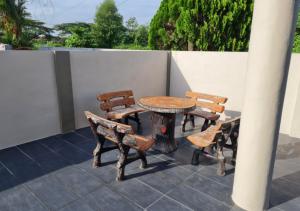Air-home No 9 Kampung Boyan, 4BR, 9pax, Netflix