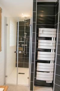 B&B / Chambres d'hotes Homgaia chambres d'hotes : Chambre Familiale avec Salle de Bains Privative