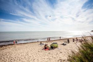 Campings Huttopia Cote Sauvage - Ile de Re : photos des chambres