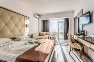 Deluxe Double or Twin Room with Balcony - Free Aquapark Access room in Prestige Deluxe Hotel Aquapark Club - All inclusive