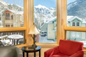 Cornet Creek 101 - Cornet Ski House